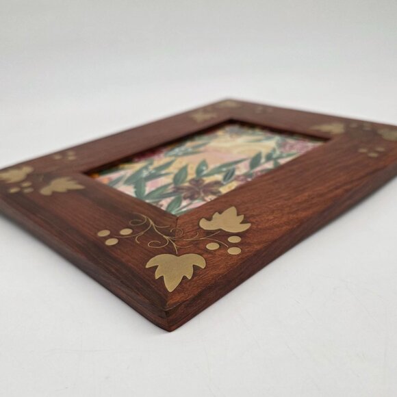 Handcrafted Wooden Photo Frame With Brass Inlay Vine Leaf Design 3.5x5.5 Inch - Picture 9 of 11